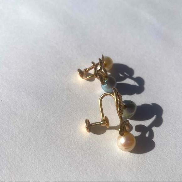 Vintage 14k Gold and Pearl Screw or clip on Earrings for un pierced Ears - Picture 2 of 15